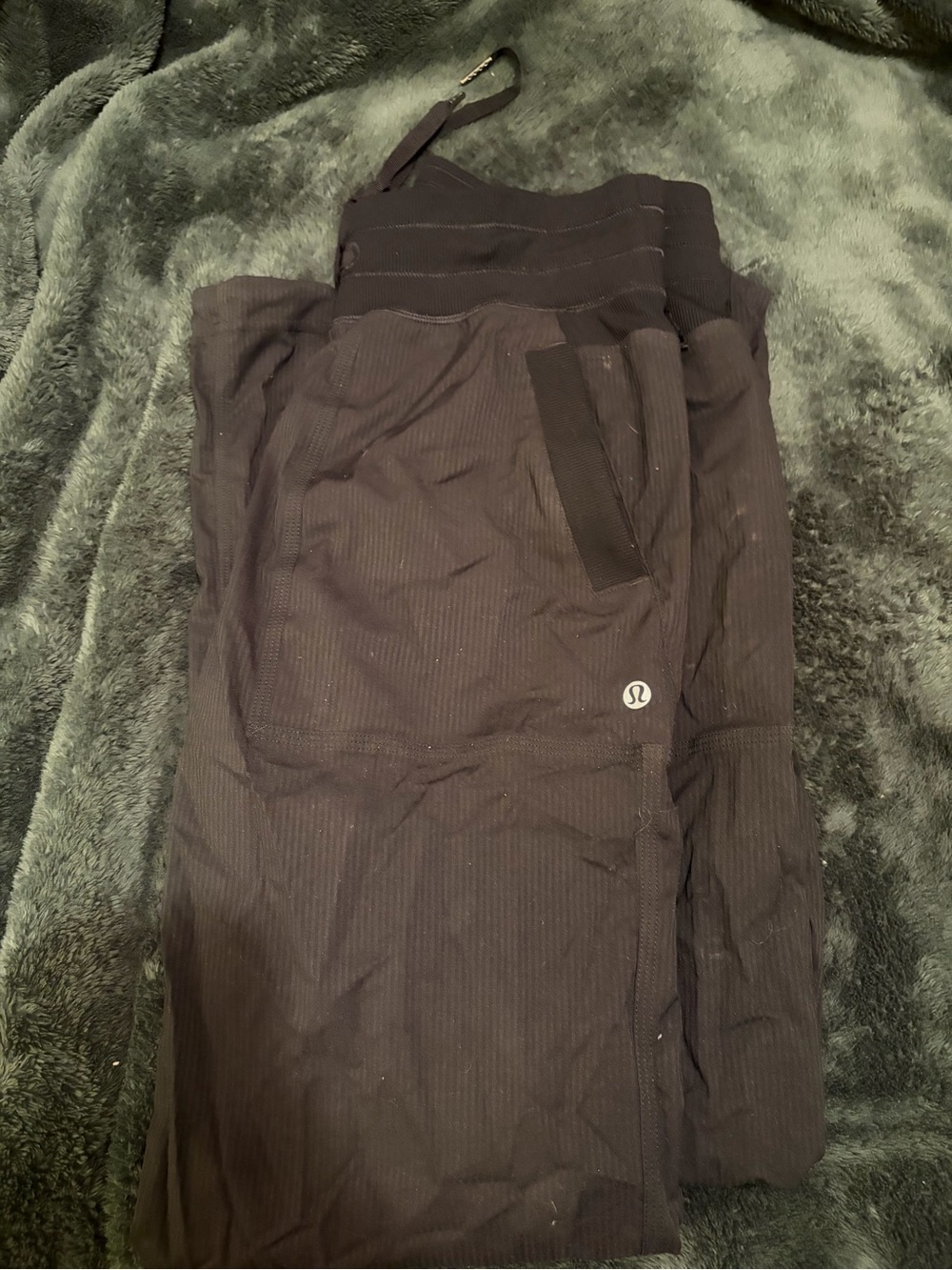 Lululemon wide leg joggers